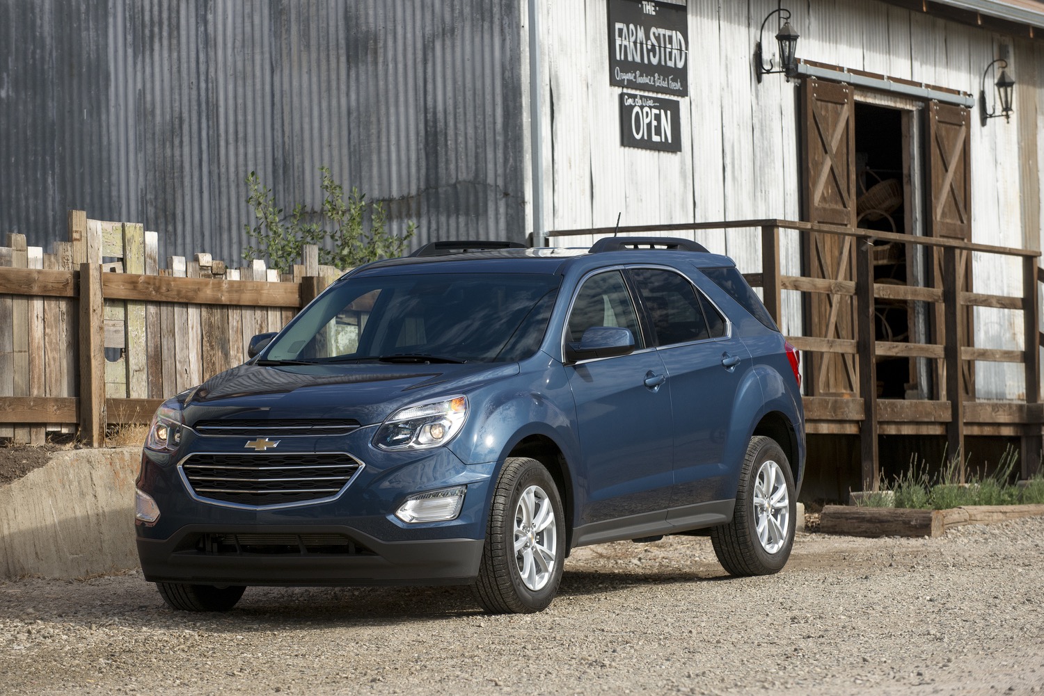 Chevy Equinox S Up 10 Percent To 21 600 Units In November 2017