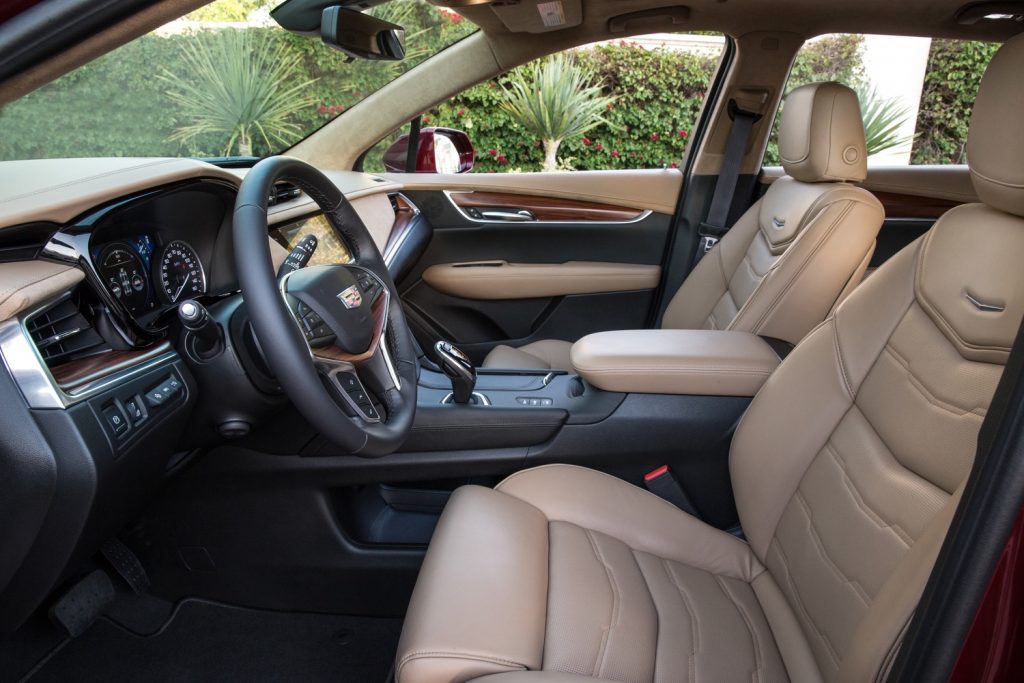 2017 Cadillac XT5 Interior 008