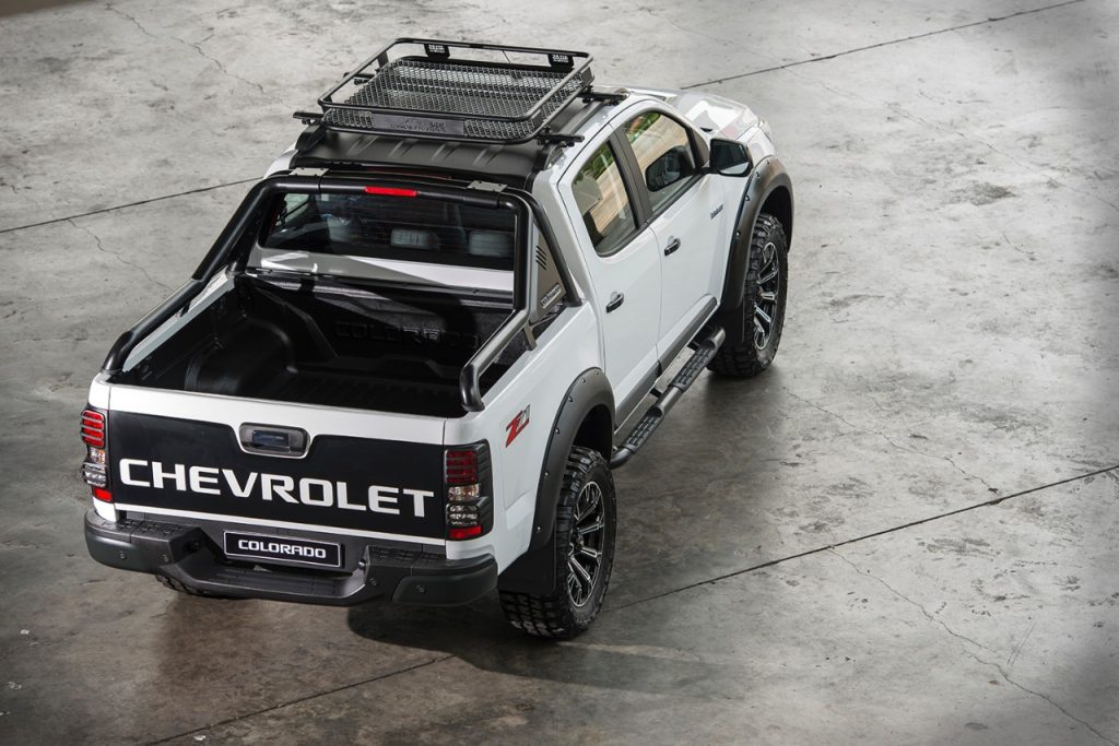 2017 Chevrolet Colorado exterior - Global Model 009
