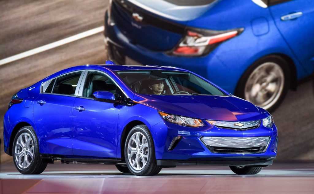2017 Chevrolet Volt - Live Reveal at 2015 North American International Auto Show in Detroit 004