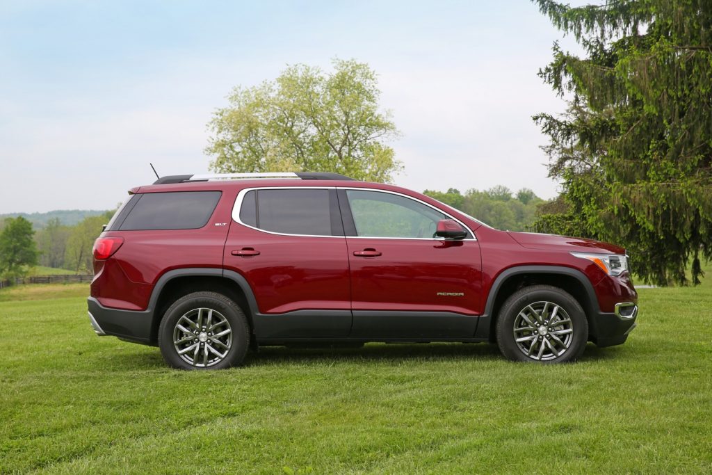 The profile of the GMC Acadia.