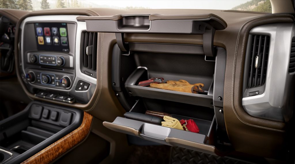 2016 Chevrolet Silverado High Country Interior 001