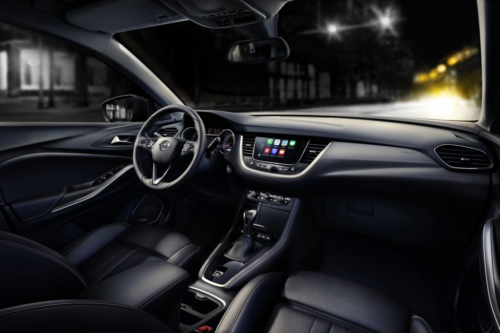 2017 Opel Grandland X Interior 001