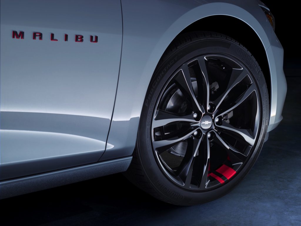 2018 Chevrolet Malibu Redline exterior 002 wheel