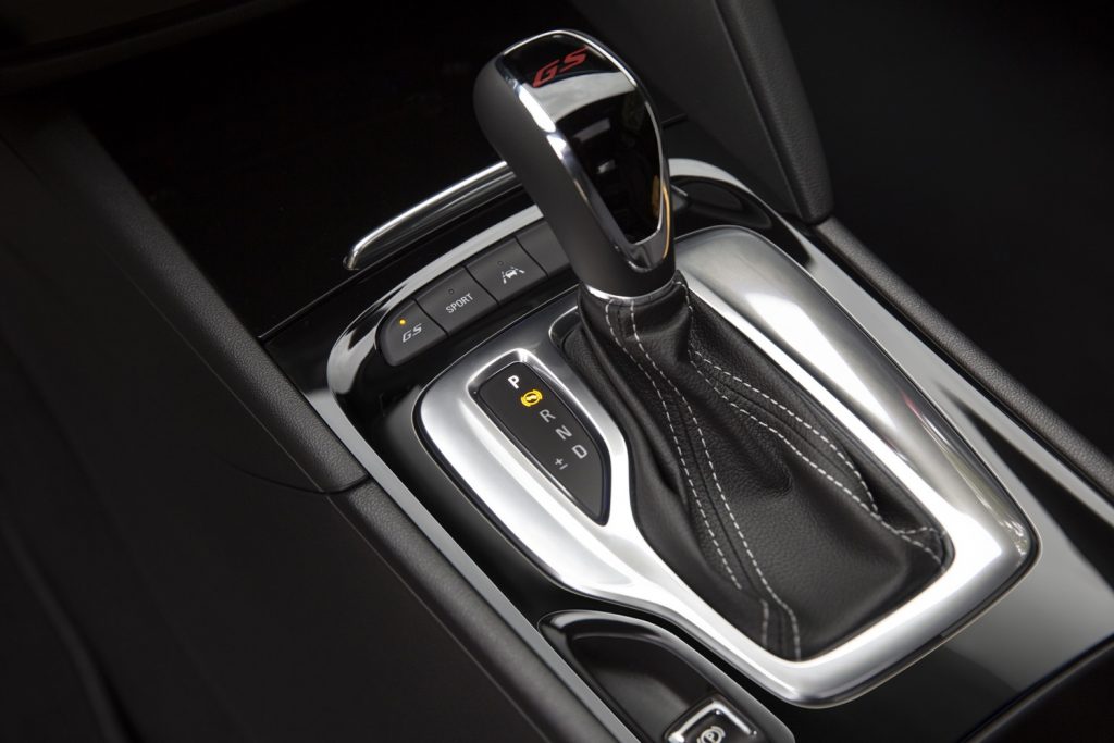 2018 Buick Regal GS interior 004