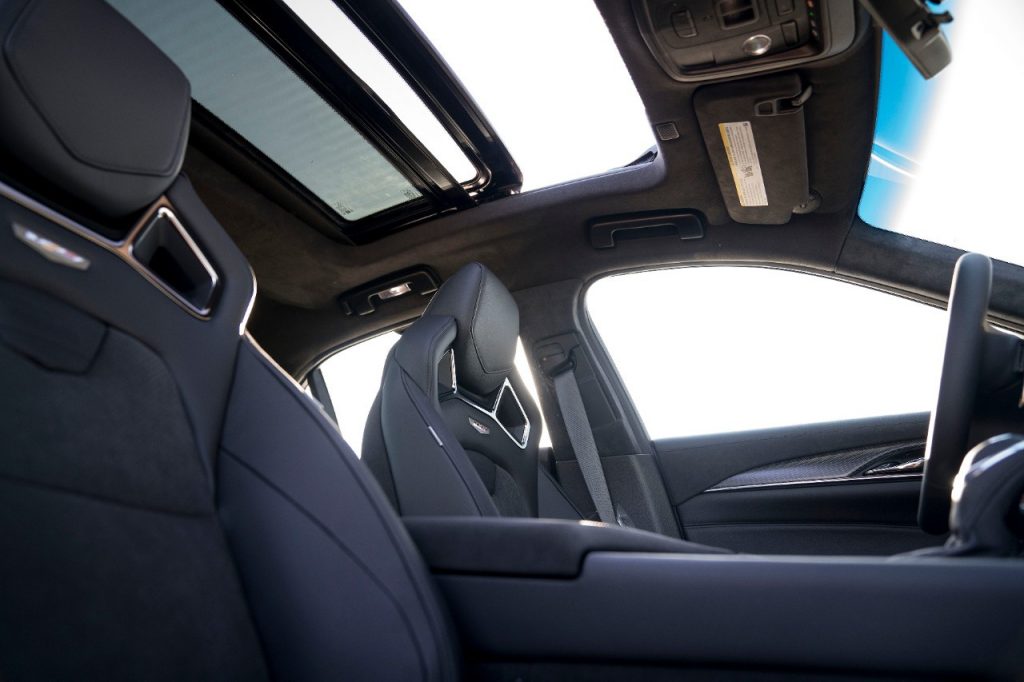 2018 Cadillac CTS-V Glacier Metallic Edition - interior