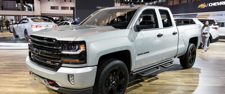 2019 chevy store silverado redline