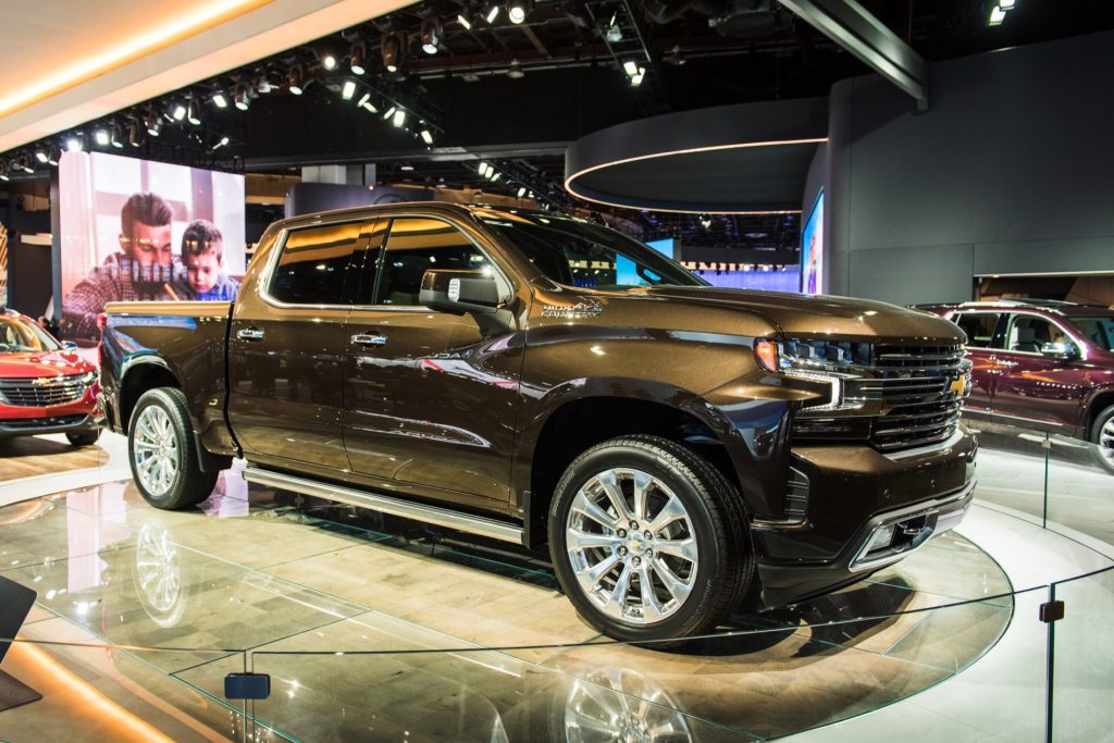 2019 Chevrolet Silverado 1500 High Country - Exterior - 2018 Detroit Auto Show 002