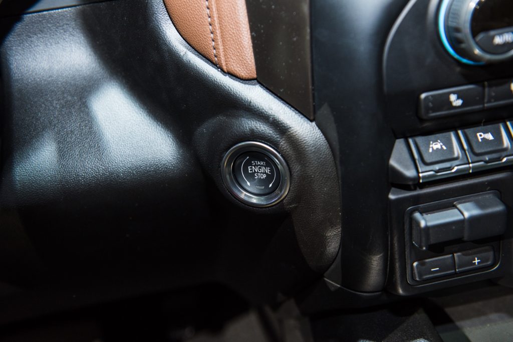 2019 Chevrolet Silverado 1500 High Country - Interior - 2018 Detroit Auto Show 006 - Engine Start Button
