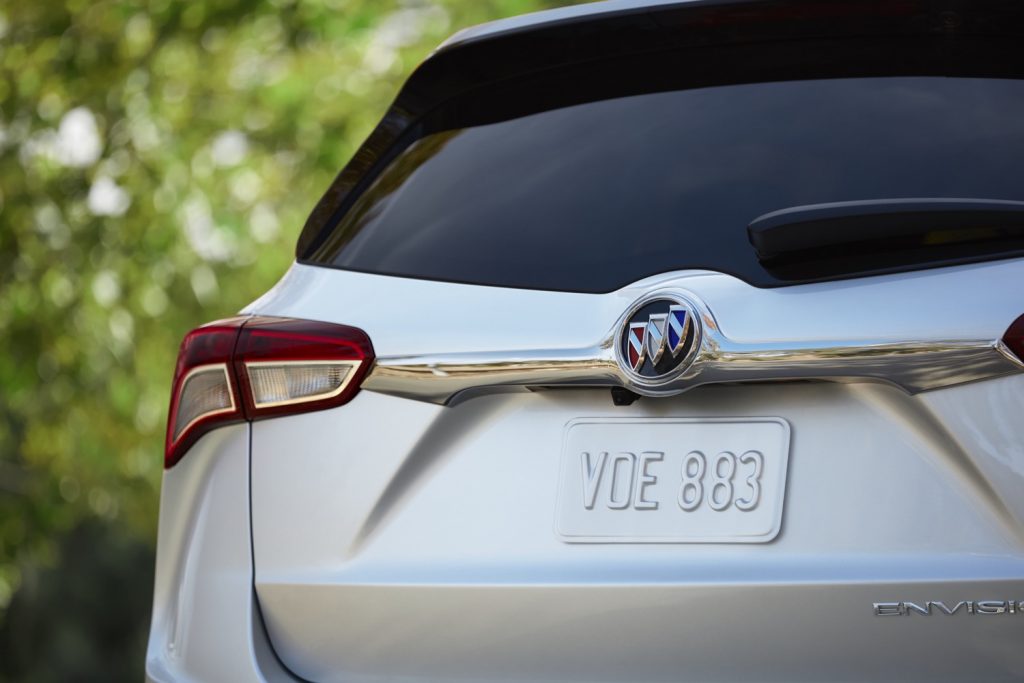2019 Buick Envision exterior 021 Buick logo badge with tailgate