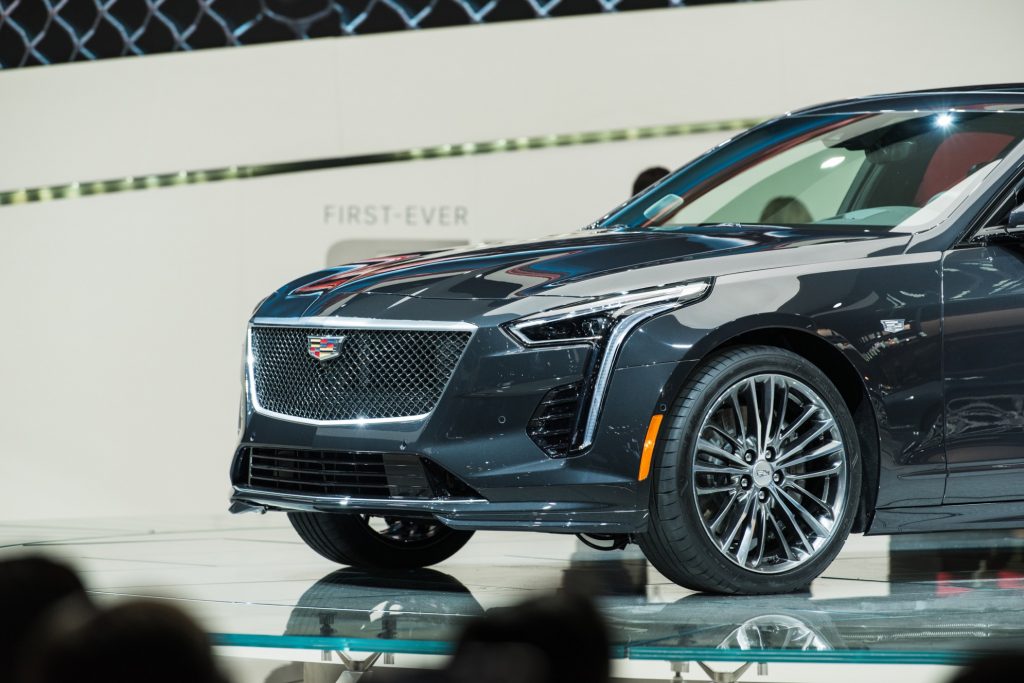 2019 Cadillac CT6 V-Sport exterior - 2018 New York Auto Show live 011 - front end