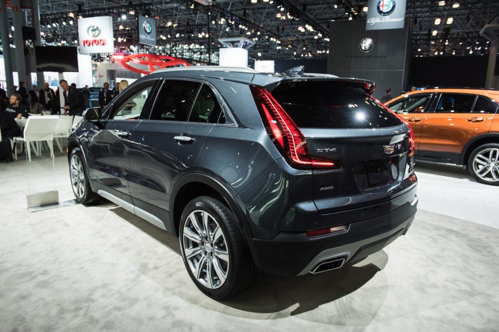 2019 Cadillac XT4 Premium Luxury exterior - 2018 New York Auto Show live 007