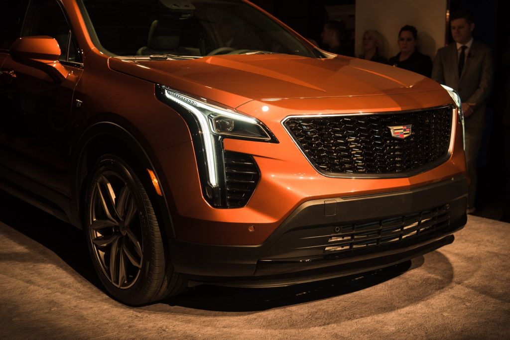 2019 Cadillac XT4 exterior live reveal 003 front end