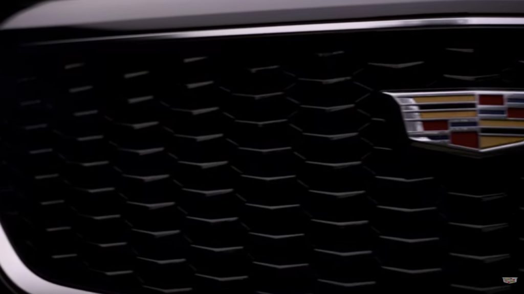 2019 Cadillac XT4 - grille and logo