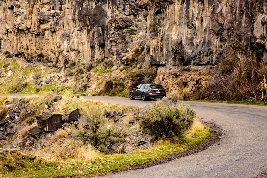 2018 Buick Regal TourX - Oregon Trail Drive 014