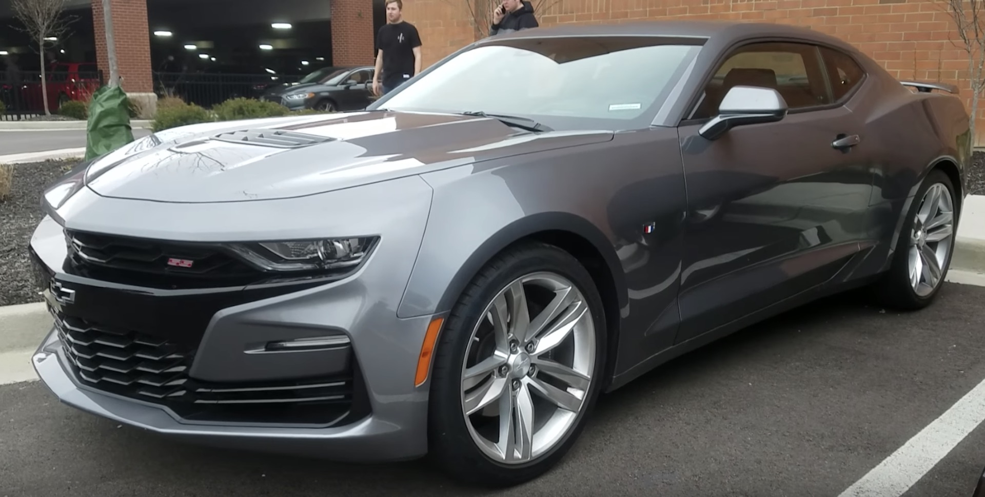 Нова 2019. Chevrolet Camaro SS 2019. Chevrolet Camaro SS 1le 2019. Chevrolet Camaro SS 2019 Grey. Camaro Chevrolet 2020 Grey.