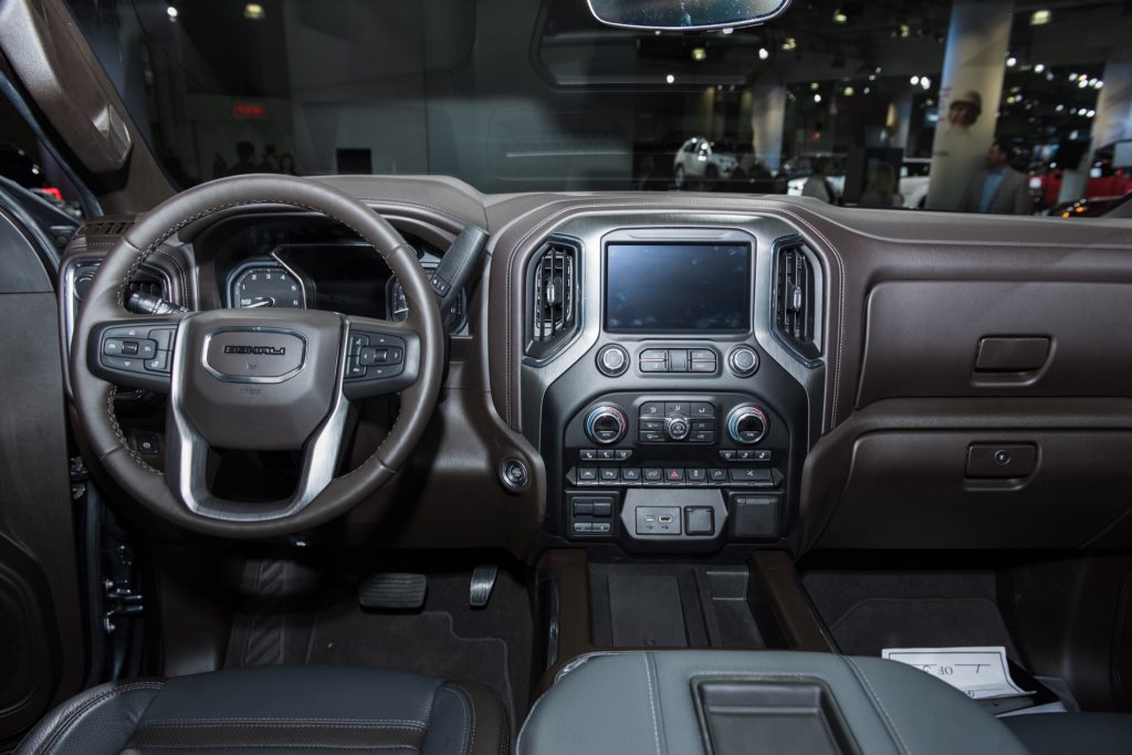 2019 GMC Sierra Denali 1500 interior - 2018 New York Auto Show Live 004