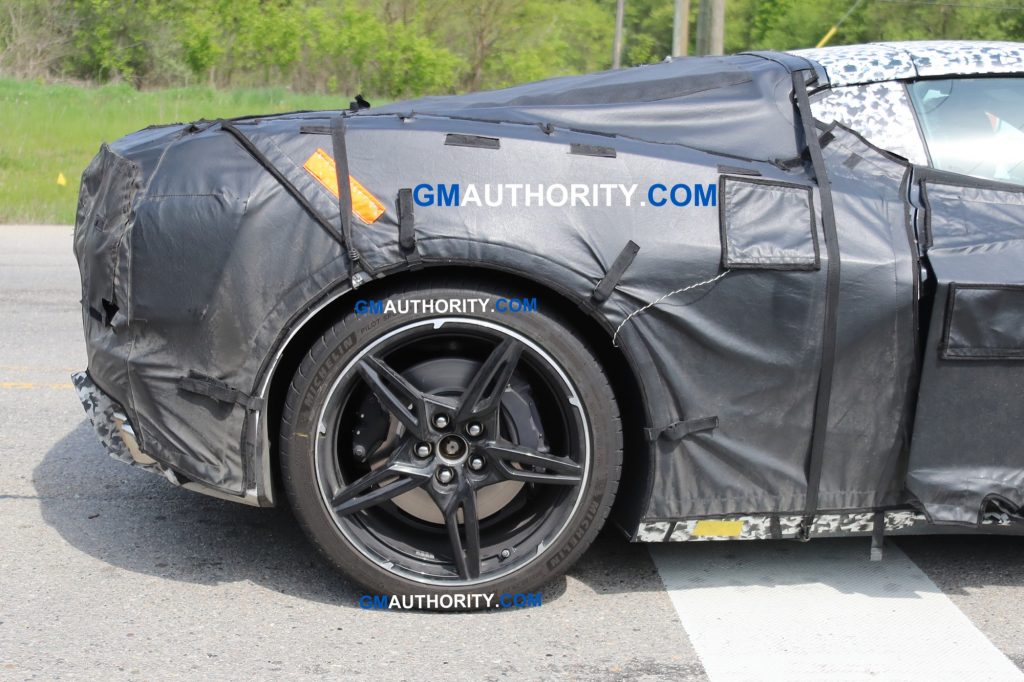 Mid-Engine Corvette Rear Wheel and Brake with Dual Calipers - Spy Shots - May 2018