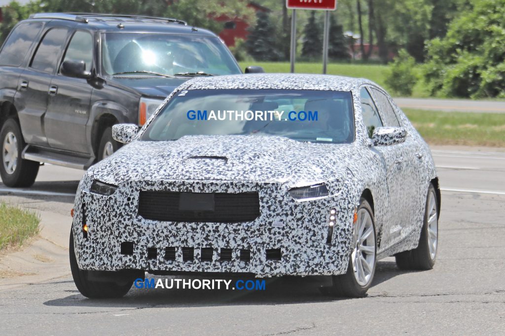 2020 Cadillac CT5 - Spy Pictures - June 2018 003