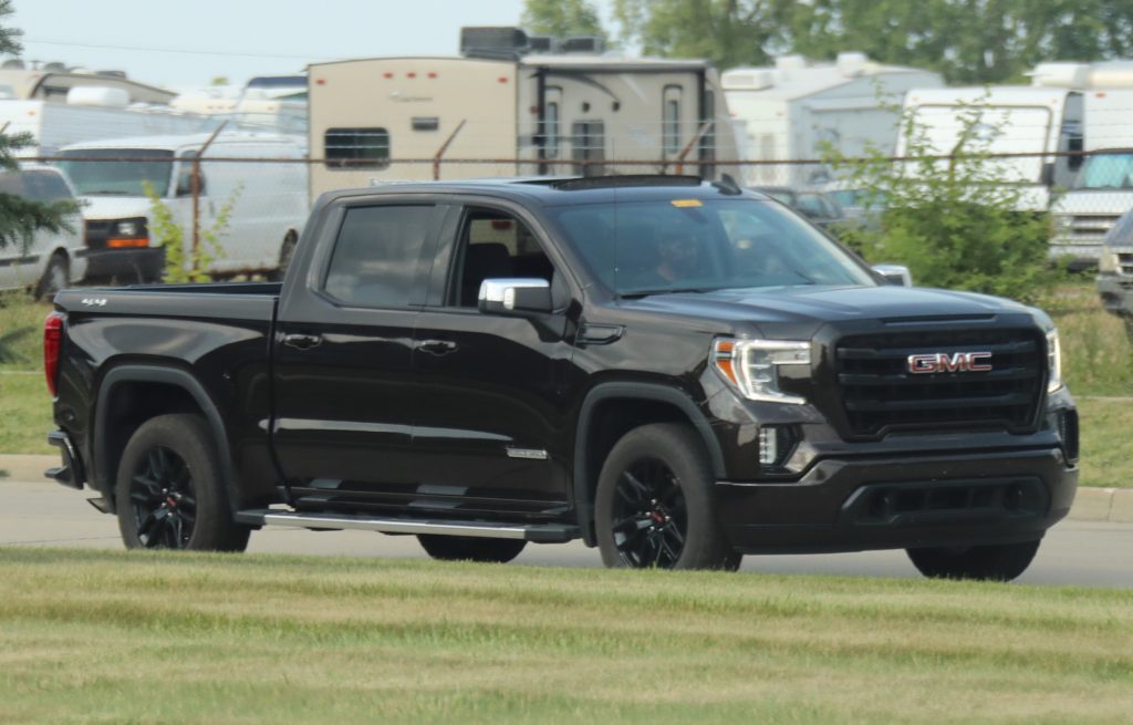 2019 GMC Sierra Elevation exterior zoomed - July 2018 - 002