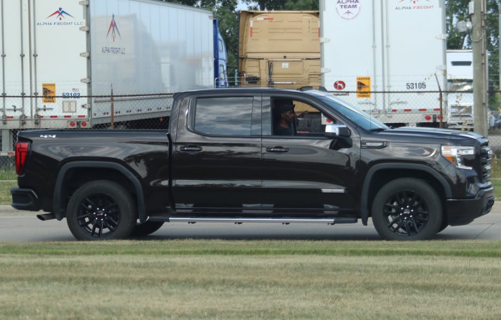 2019 GMC Sierra Elevation exterior zoomed - July 2018 - 003