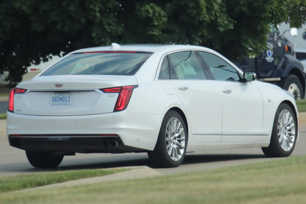 2019 Cadillac CT6 Premium Luxury exterior in Crystal White Tricoat G1W - July 2018 - zoom 004