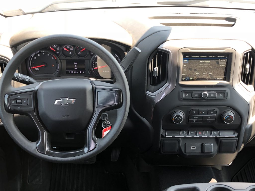 2019 Chevrolet Silverado 1500 Custom TrailBoss Interior - Wyoming Media Drive - August 2018 002 - cockpit