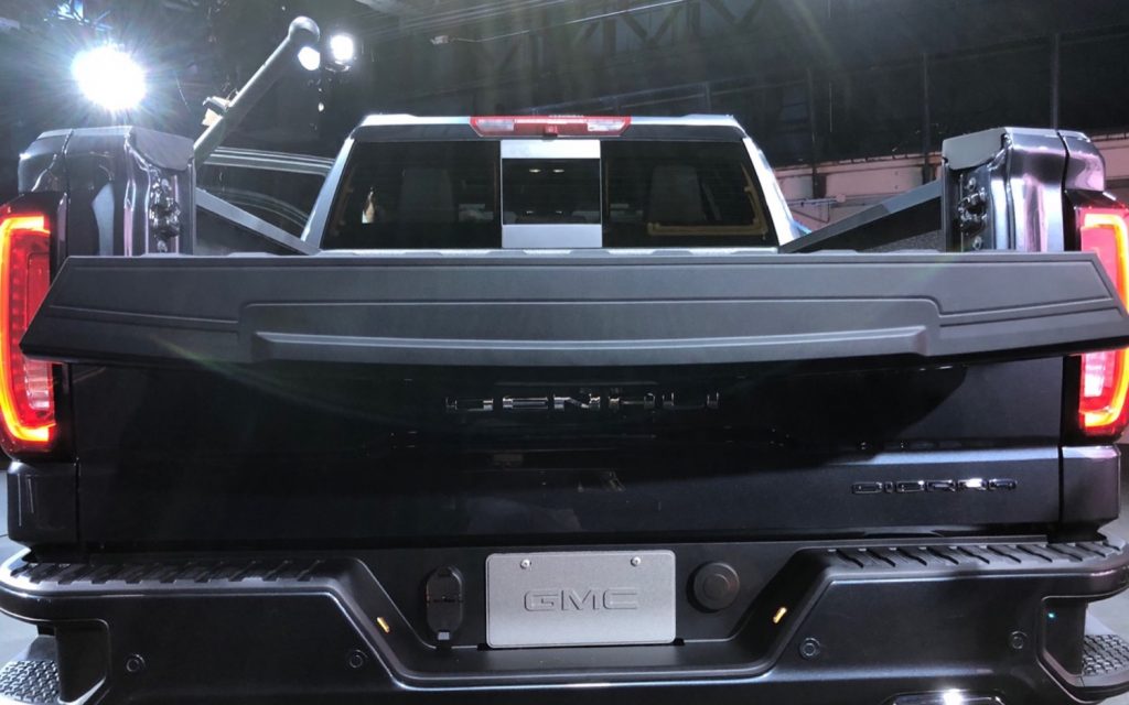 2019 GMC Sierra 1500 MultiPro Tailgate Live - Inner Gate with Work Surface