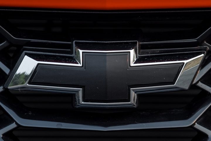 Badge view of the Chevy Camaro.