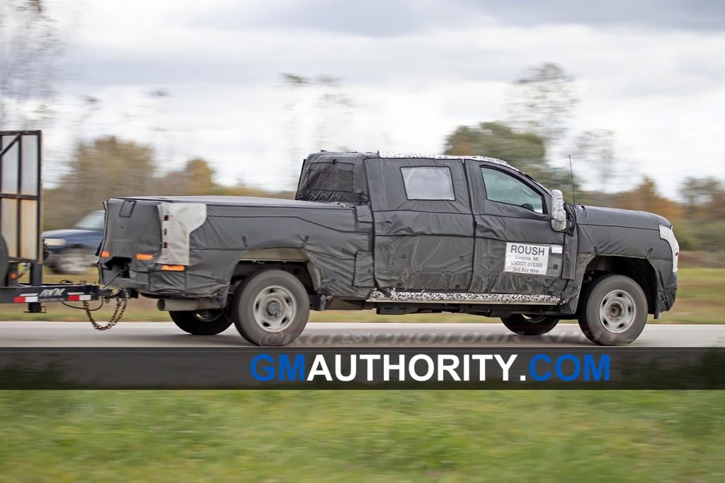 2020 Chevrolet Silverado HD Work Truck - Spy Shots - Exterior - October 2018 003