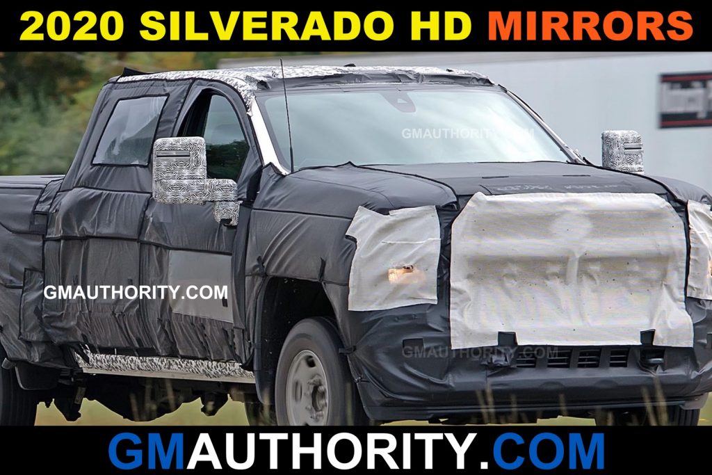 2020 Chevrolet Silverado HD tow mirrors - spy shots - October 2018 001