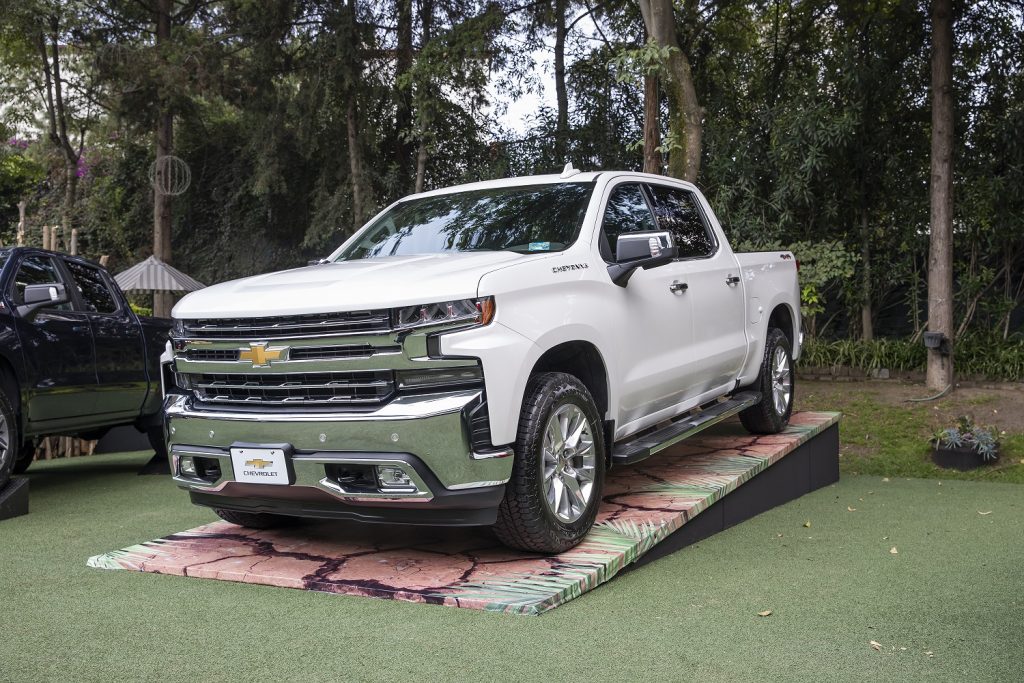 2019 Chevrolet Cheyenne exterior Mexico Live 003