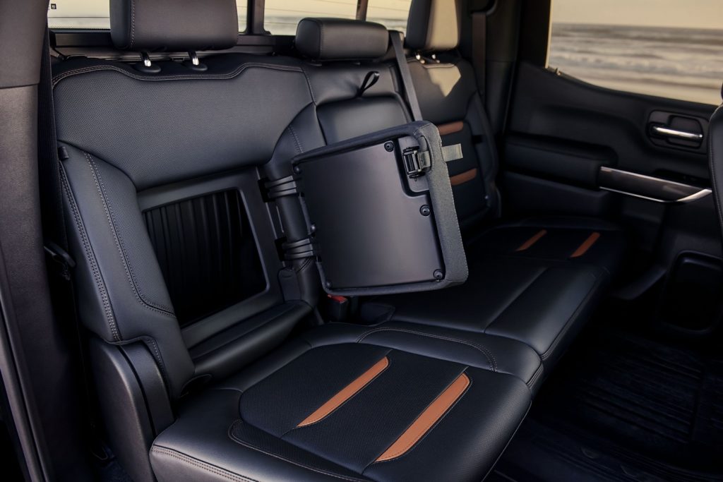 2019 GMC Sierra AT4 interior 004