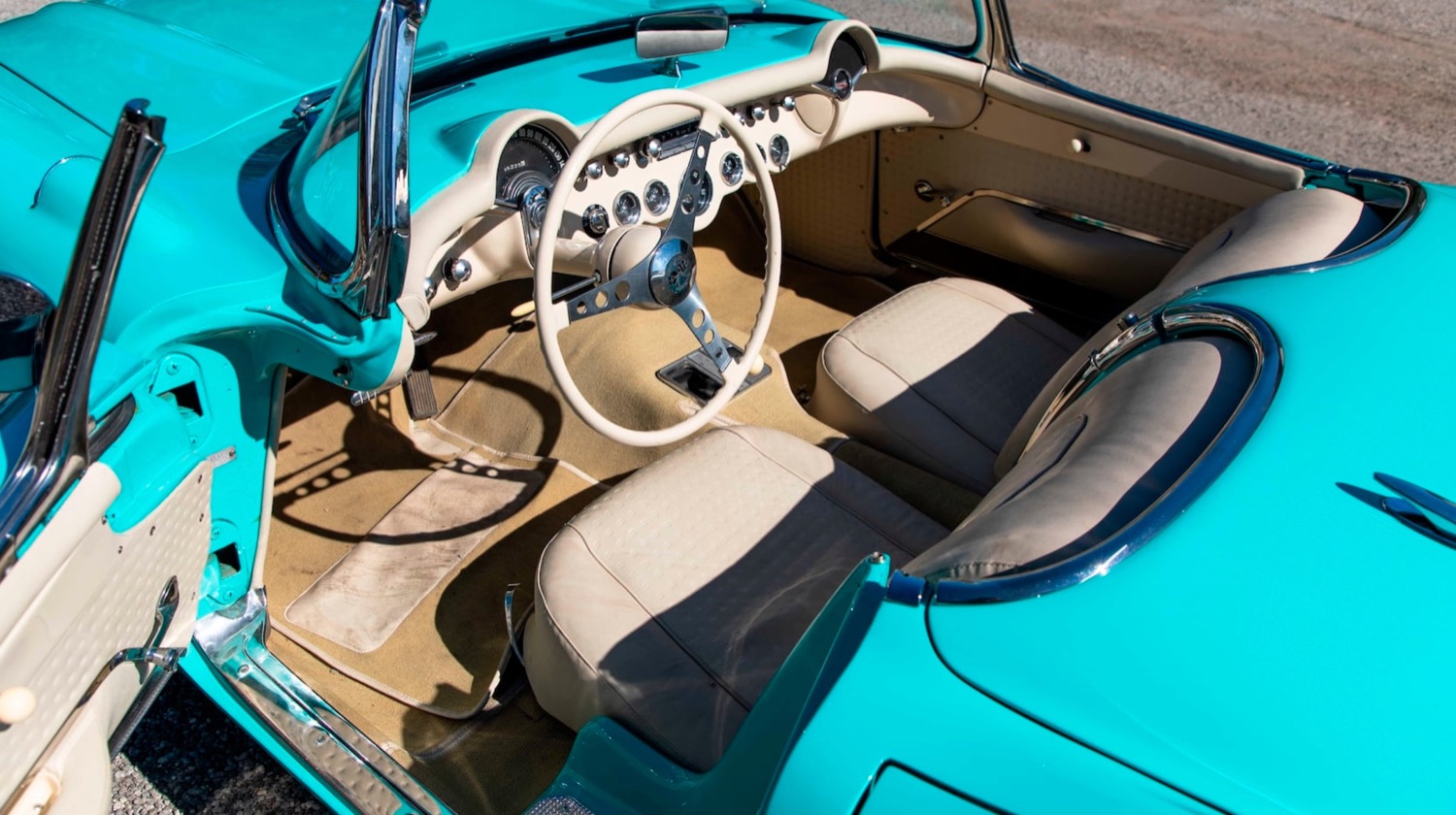 1957 Chevrolet Corvette Convertible Interior 001