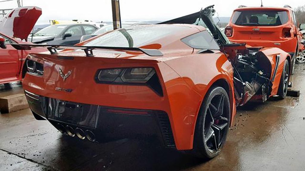 2019-Chevrolet-Corvette-ZR1-Wrecked-003