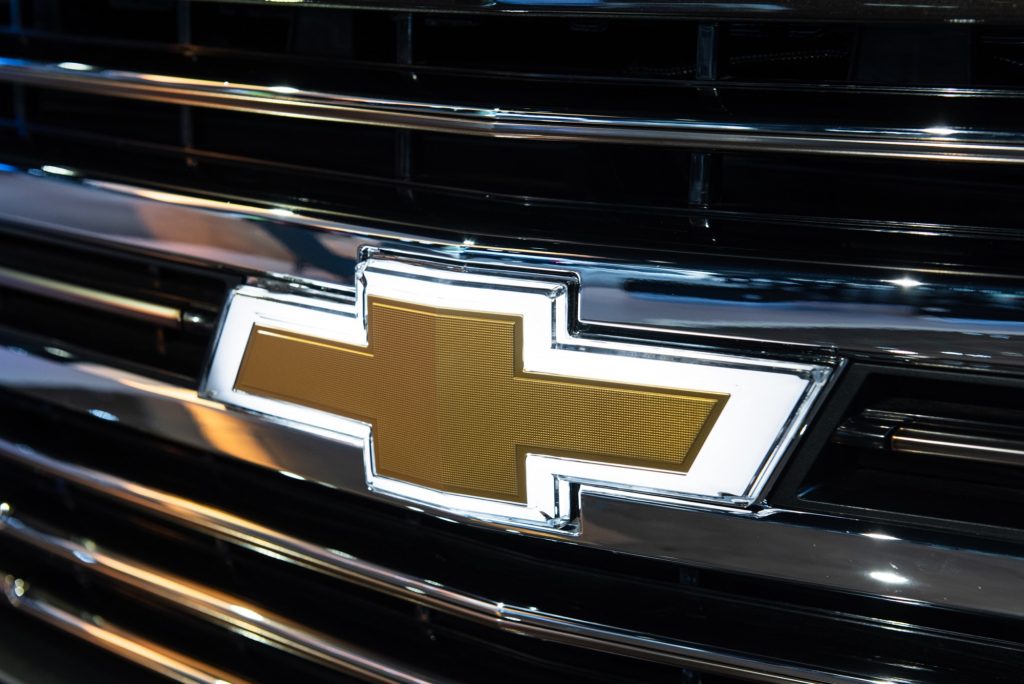 2019 Chevrolet Silverado 1500 High Country with Illuminated Grille Bowtie Emblem Glowtie - NAIAS 2019 010 - Chevy logo