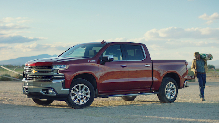 With available class-exclusive power up/down tailgates that can be operated from a key fob, interior button or by hand, the all-new 2019 Chevy Silverado offers the most functional bed of any full-size truck.