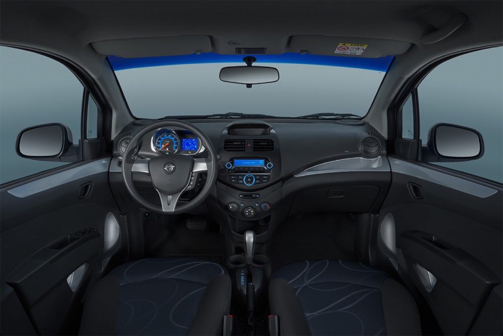 Ravon R2 Interior 001