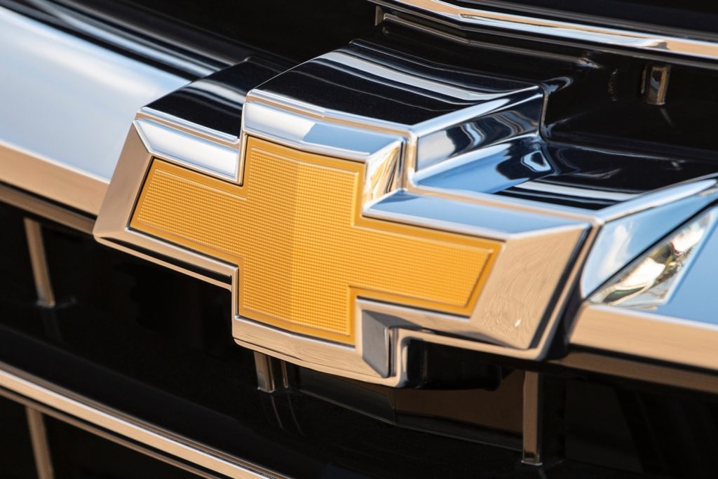 2019 Chevrolet Blazer Premier - First Drive - Exterior 016 Chevy logo badge