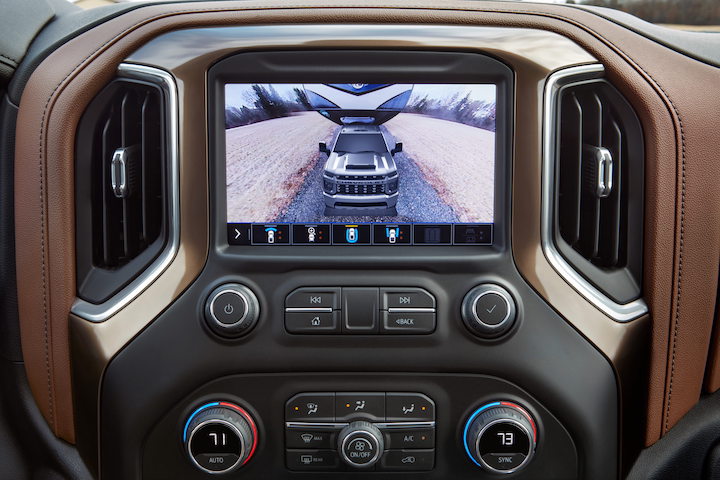 Bowl View, one of 15 camera views part of the 2020 Silverado HD Advanced Trailering System, provides a rear-facing 3D surround view, giving a sense of the height of objects surrounding the vehicle, useful for low-speed backing maneuvers.