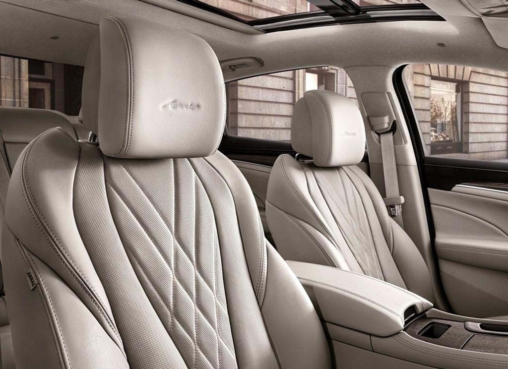 2020 Buick LaCrosse Avenir interior China 003