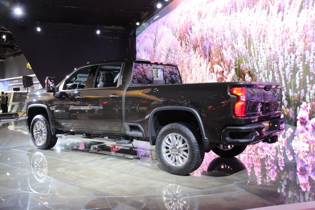 2020 Chevrolet Silverado 2500HD High Country - 2019 Chicago Auto Show - Exterior 005