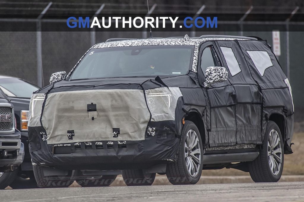 2020 GMC Yukon - Spy Pictures - Head lights and tail lights - March 2019 001