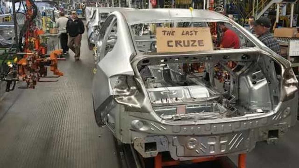 Final Chevrolet Cruze at Lordstown assembly plant