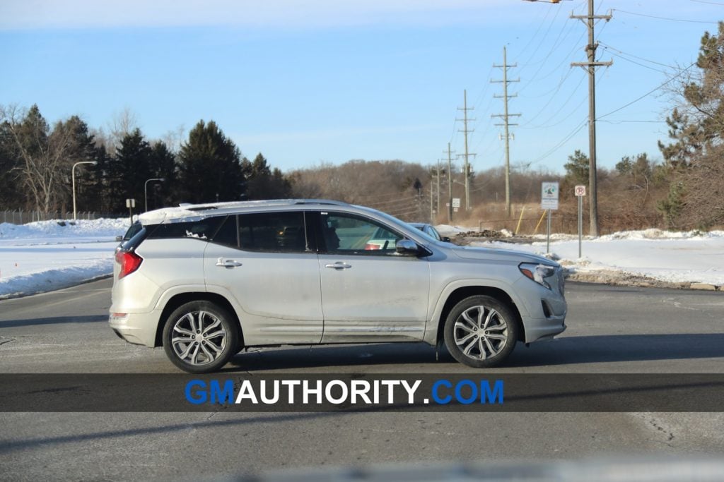 GMC Terrain with camouflaged grille - March 2019 004