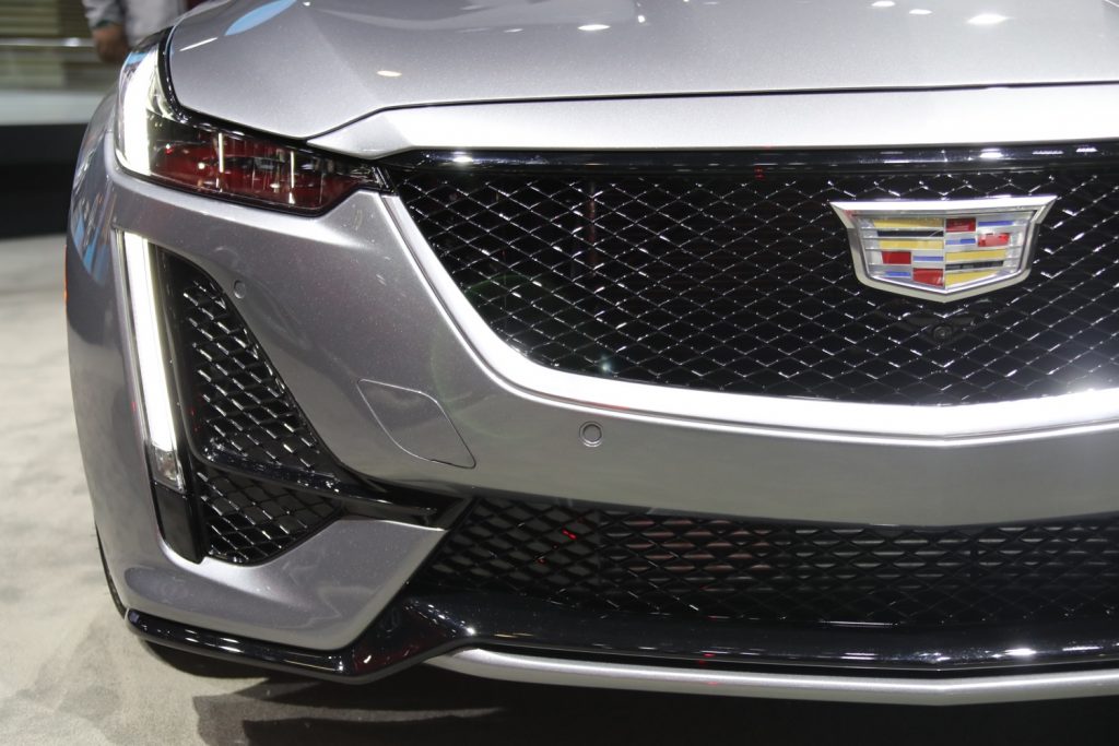 2020 Cadillac CT5 350T Sport - 2019 New York Internation Auto Show Live - Exterior 006 front grille logo headlight