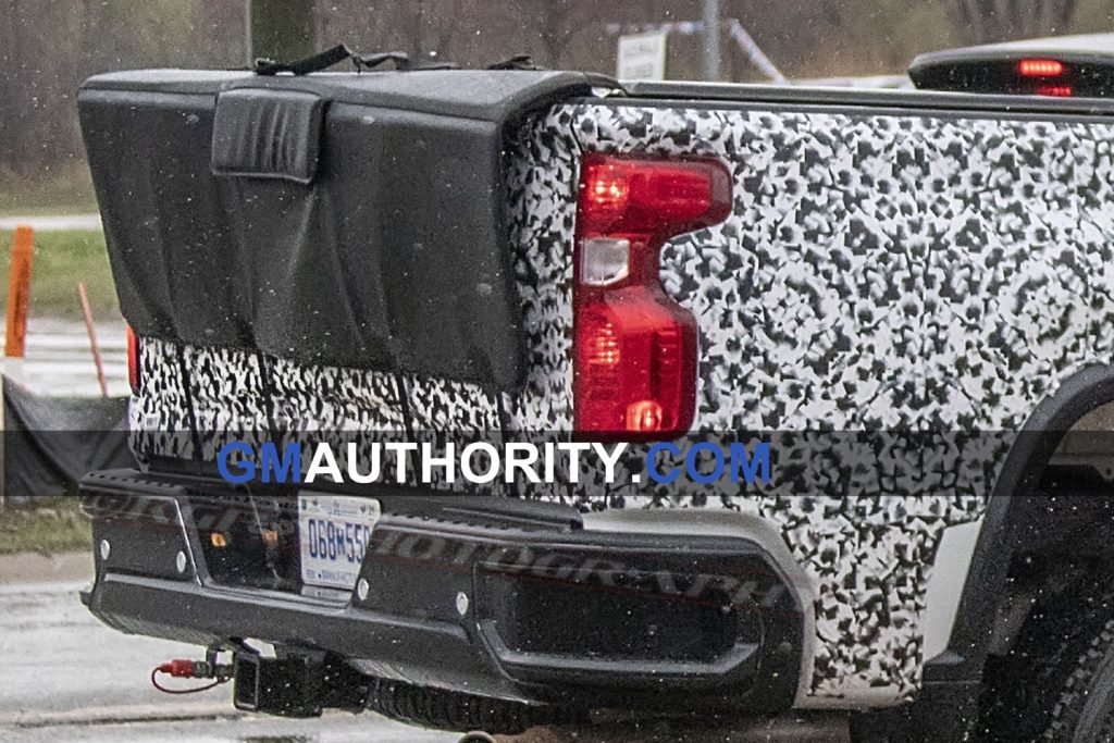 2020 Chevrolet Silverado HD Testing with GMC MultiPro Tailgate 007