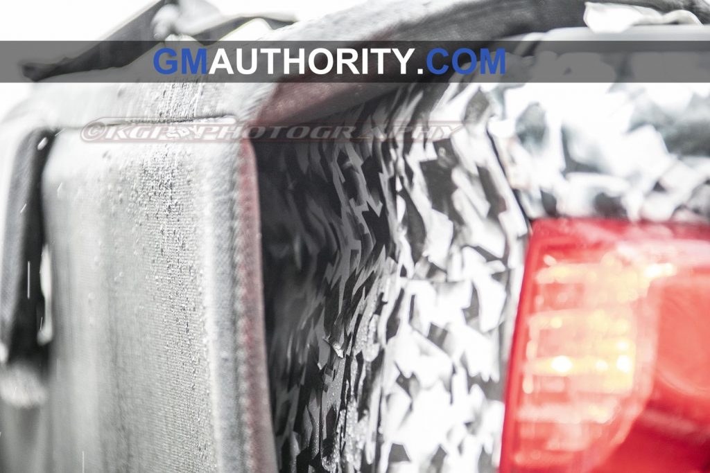 2020 Chevrolet Silverado HD Testing with GMC MultiPro Tailgate 010