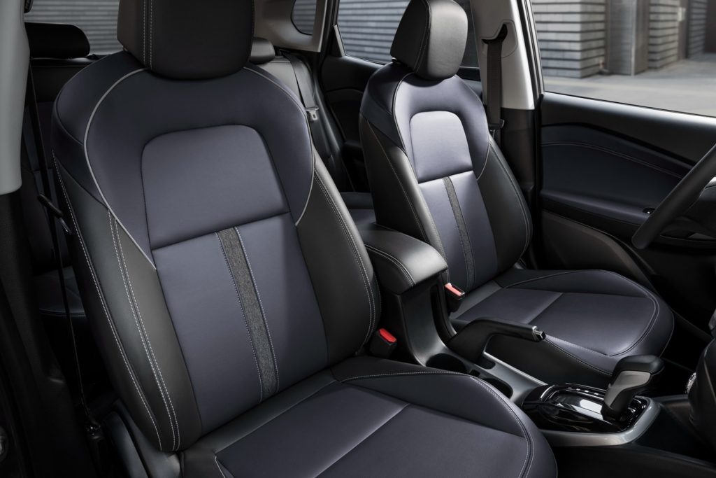 2020 Chevrolet Tracker interior China 003