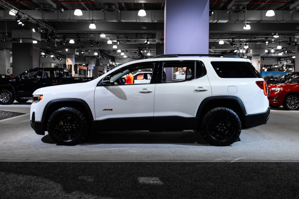 2020 GMC Acadia AT4 - Exterior - 2019 New York International Auto Show 002 - side driver side